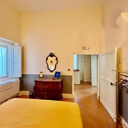 Casa Santangelo Suites Salerno Zimmer foto